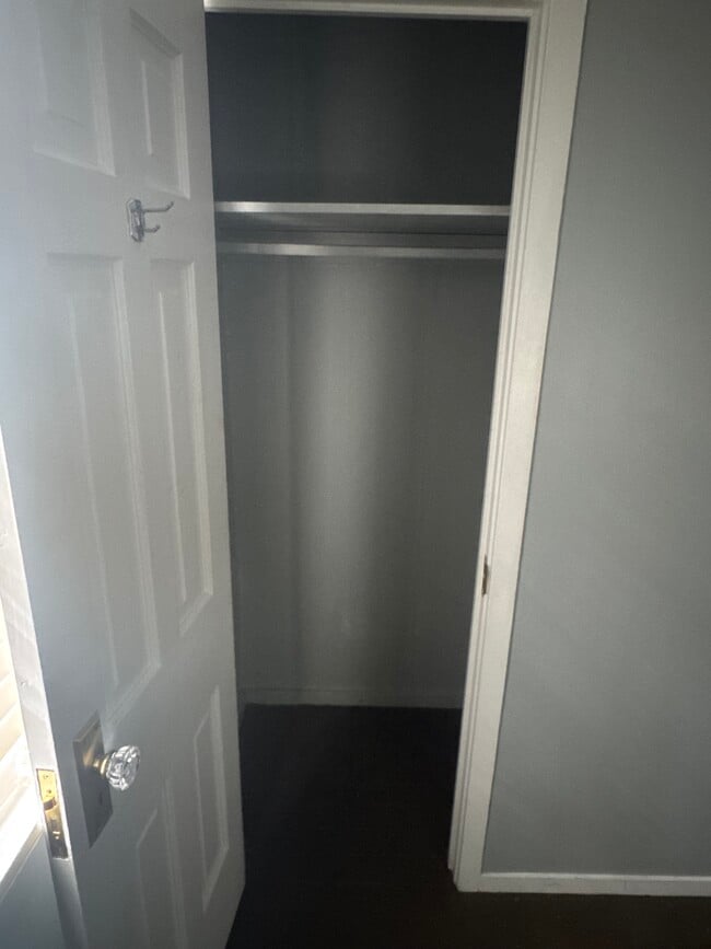 Building Photo - 751 S Miller Ct