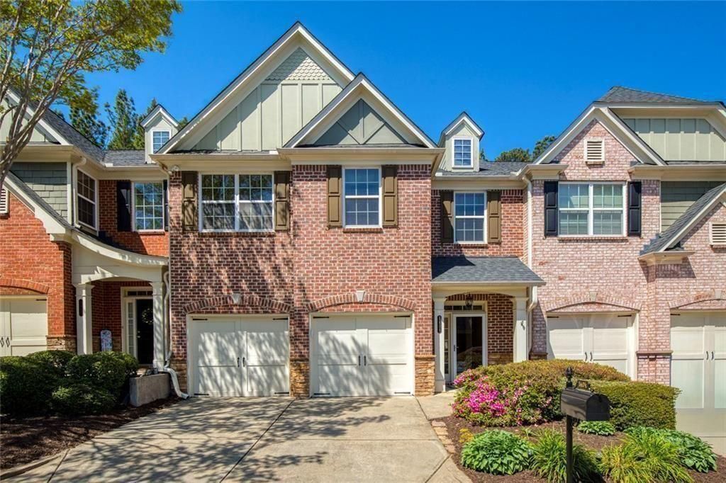 Building Photo - 1404 Lexington Dr