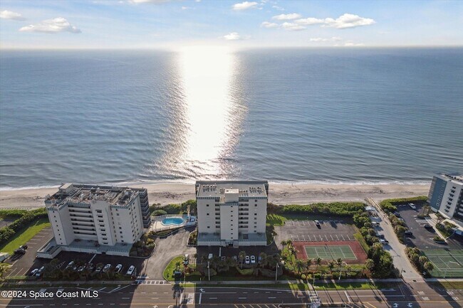 Building Photo - 1125 Jimmy Buffett Mem Hwy