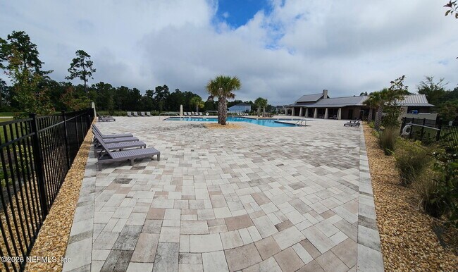 Building Photo - 11486 Tiburon Dr