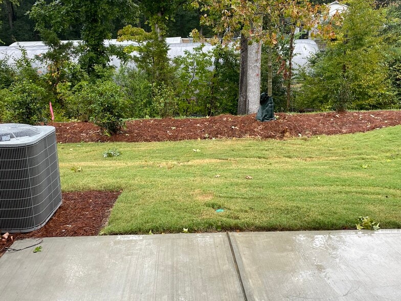 Building Photo - 1010 Maltby St