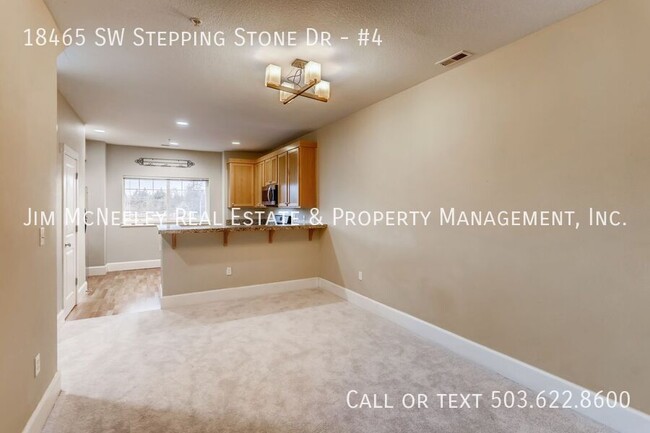 Building Photo - Updated 3 Bedroom Townhome is located near...