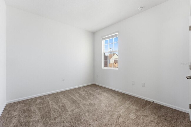 Building Photo - 1889 Seawall Wy