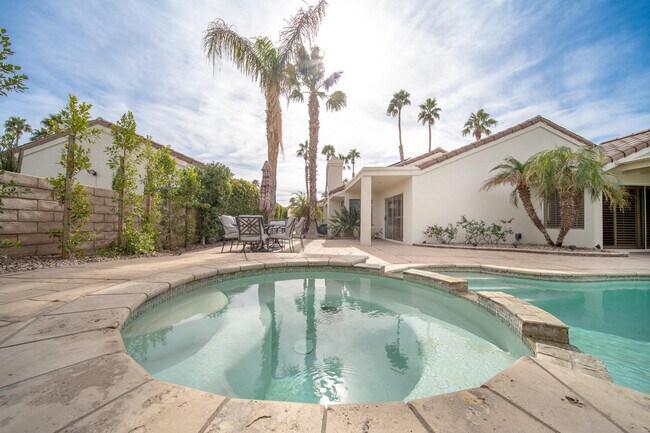 Building Photo - 43512 Via Magellan Dr