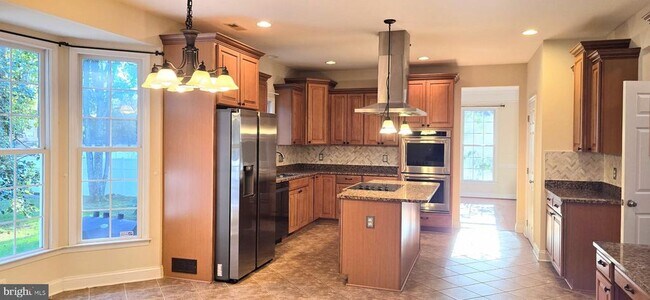 Building Photo - 1117 Aquia Dr