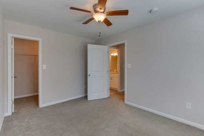 Building Photo - Beautiful Home For Rent in Ocean View!