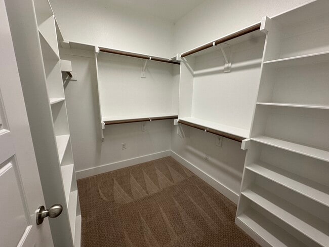 Building Photo - 116 McBryde Ln