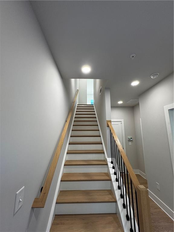 Building Photo - 2617 Camphor Xing