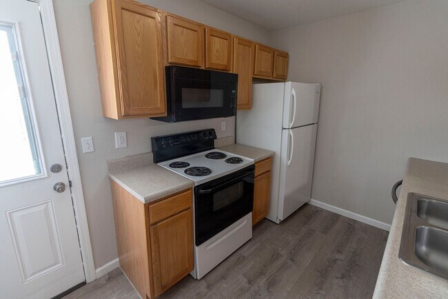 Building Photo - 5305-5307 Currituck Ln