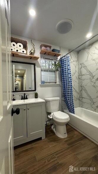 Building Photo - 8 Cosgrove Ct