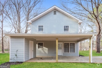 Building Photo - 170 Woodcrest Dr