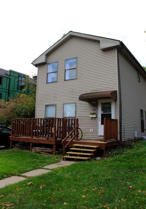 Building Photo - 126 Hill St