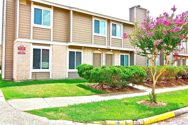 Building Photo - 12603 Ashford Meadow Dr