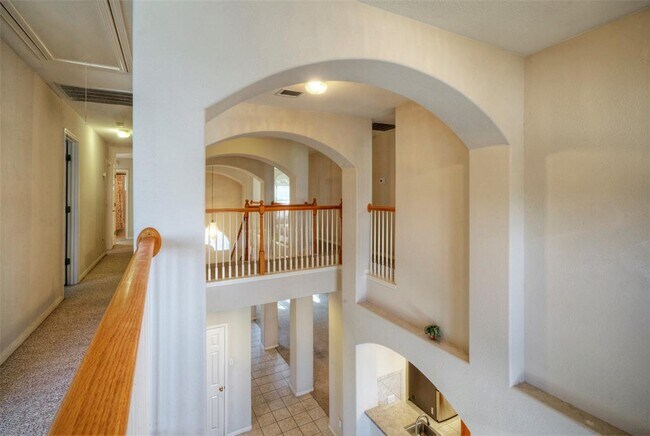 Building Photo - 601 Indian Run Dr