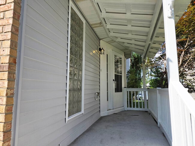 Building Photo - 1664 S Newman Rd