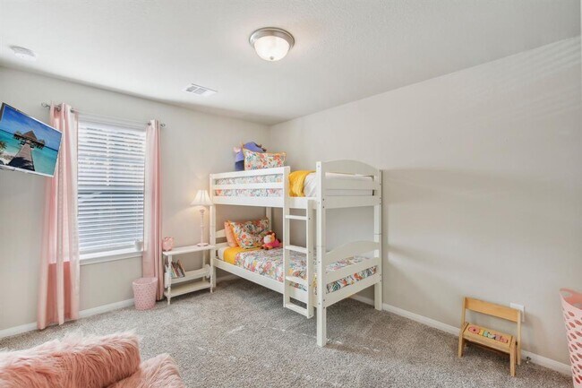 Building Photo - 17722 Hanson Ridge Dr
