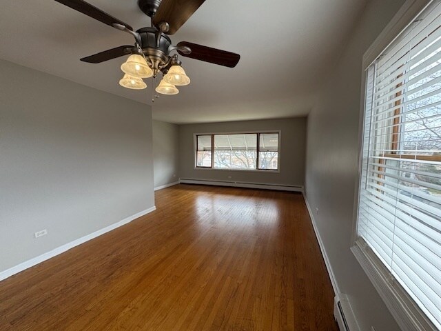 Building Photo - 5626 N Luna Ave