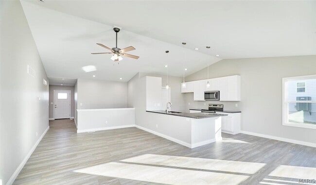 Building Photo - 5542 Autumn Trace Pkwy