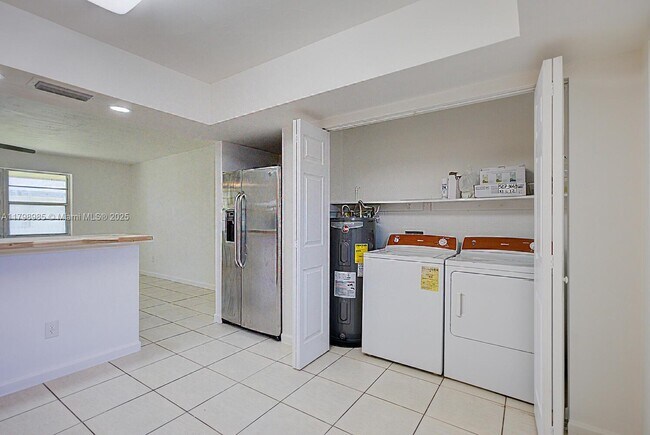 Building Photo - 25442 SW 107th Ave