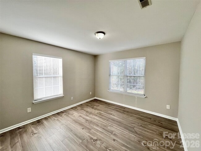 Building Photo - 2901 Iron Gate Ln