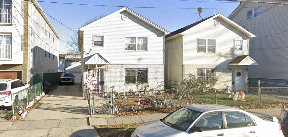 Building Photo - 1025 Lafayette St