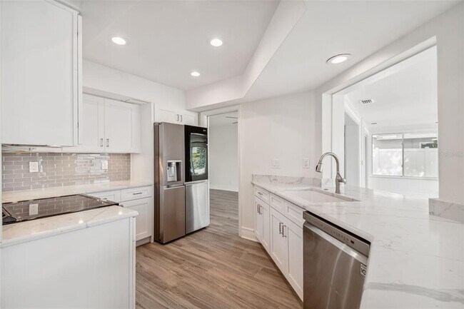 Building Photo - 11245 9th St E