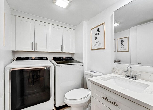 Building Photo - 2439 24th Way