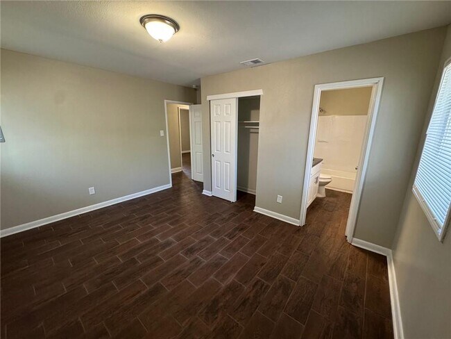 Building Photo - 4116 Latimer Ln