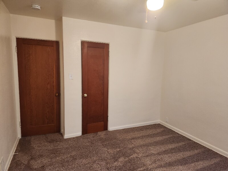 Building Photo - 1719 E Kiowa St