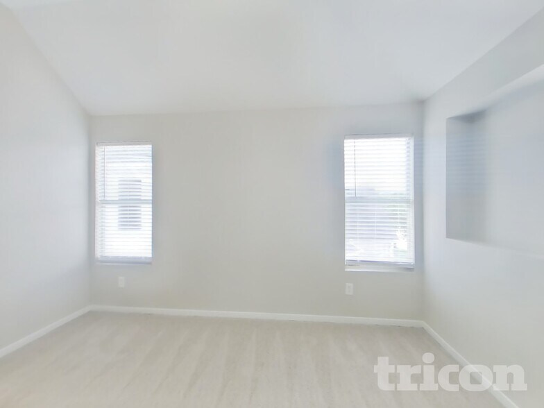 Building Photo - 1111 Chestnut Bough St