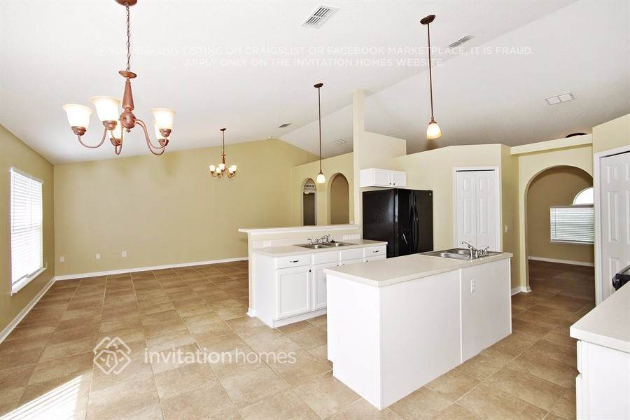 Building Photo - 912 Jayhil Dr