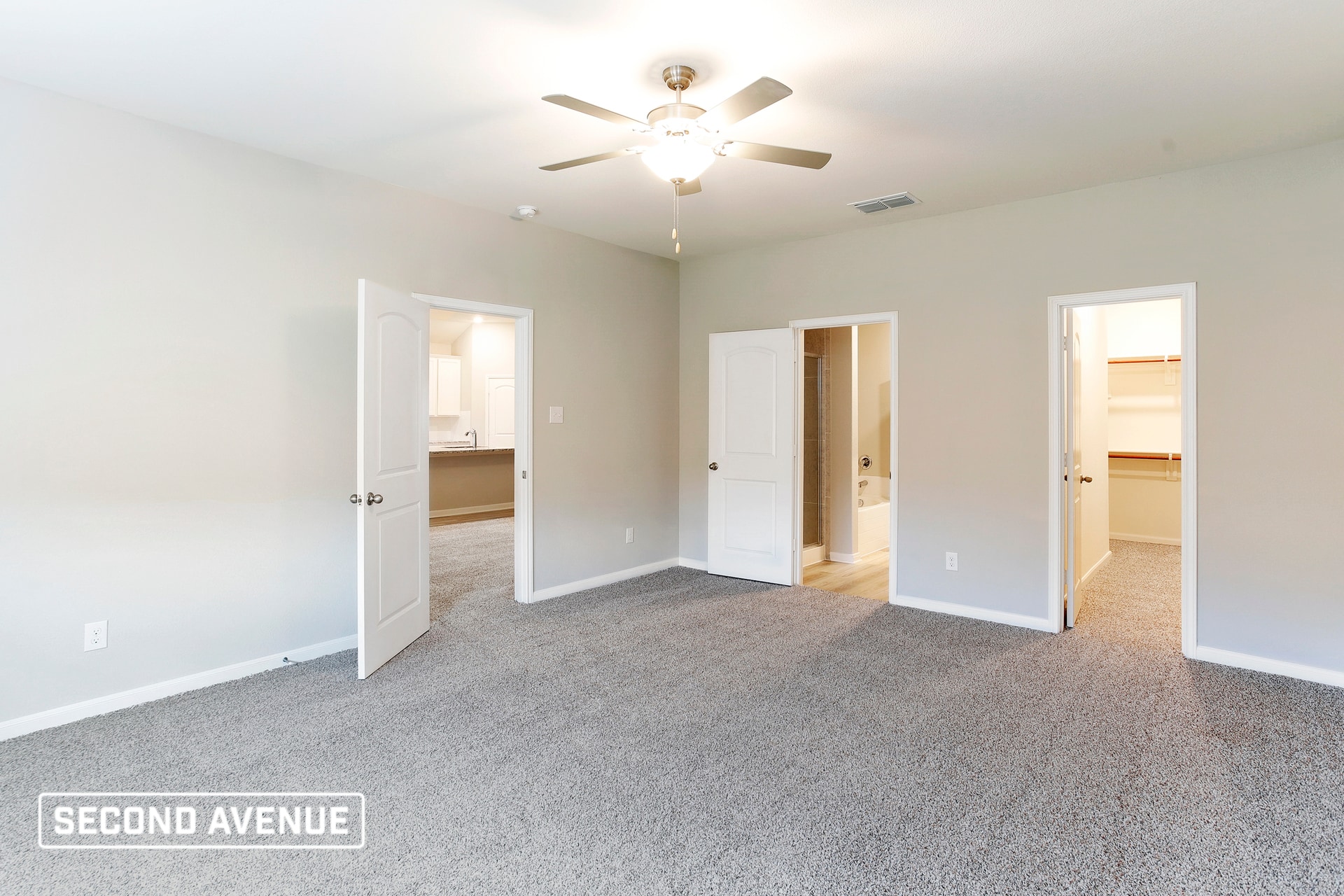 Building Photo - 2112 Jeanine Dr