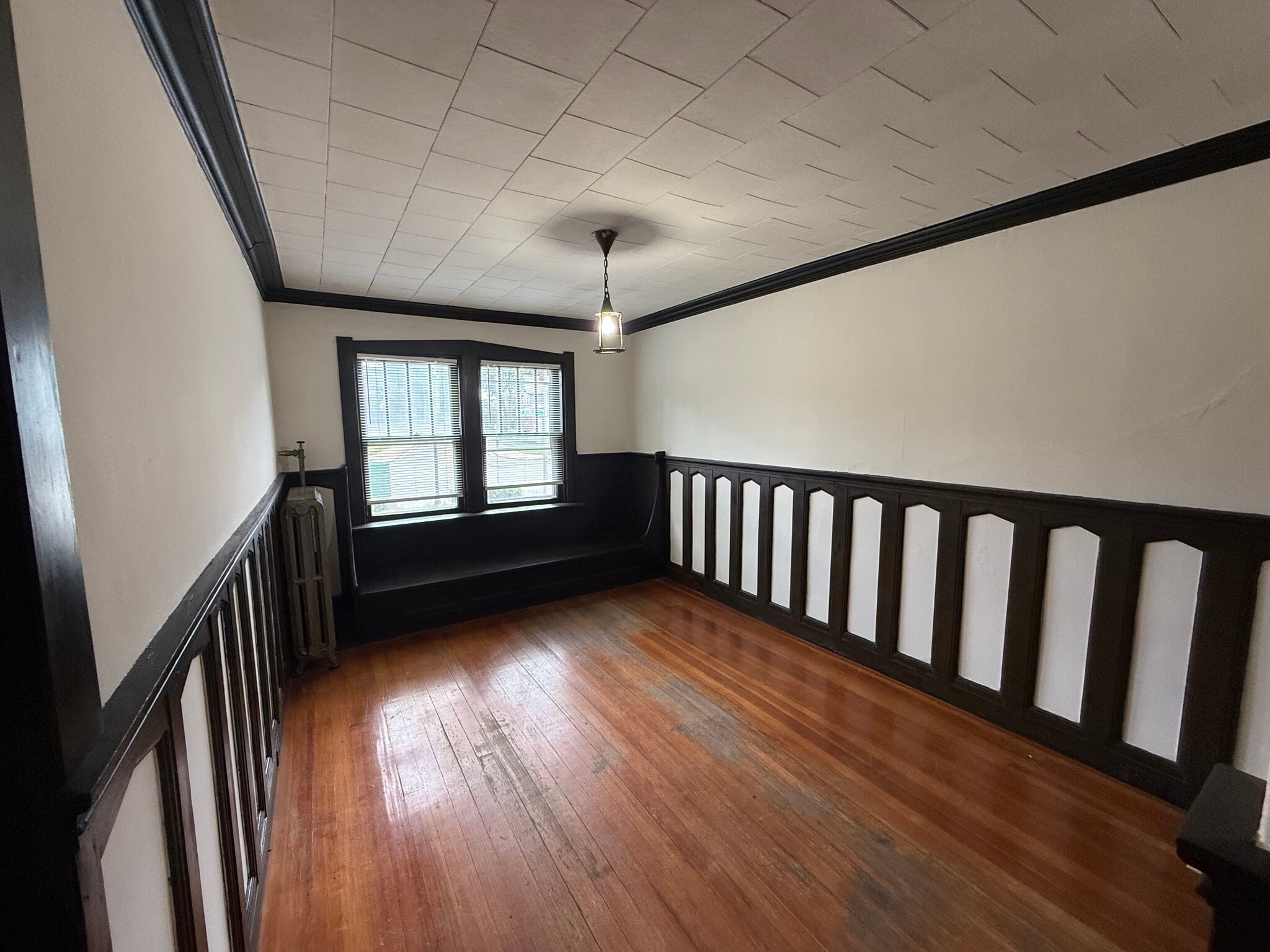 Building Photo - 104 Mount Auburn St