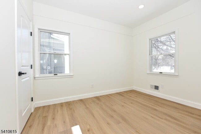 Building Photo - 383 Lafayette Ave