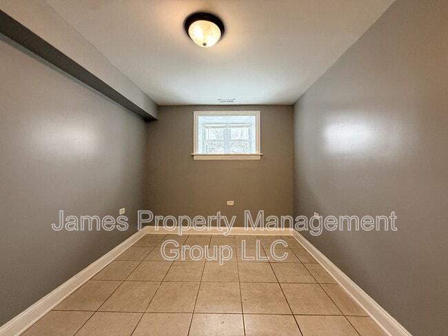 Building Photo - 3603 W Le Moyne St