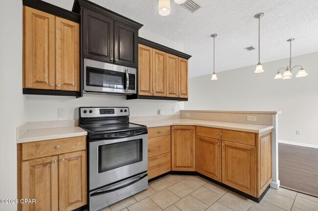 Building Photo - 2605 Avondale Ct