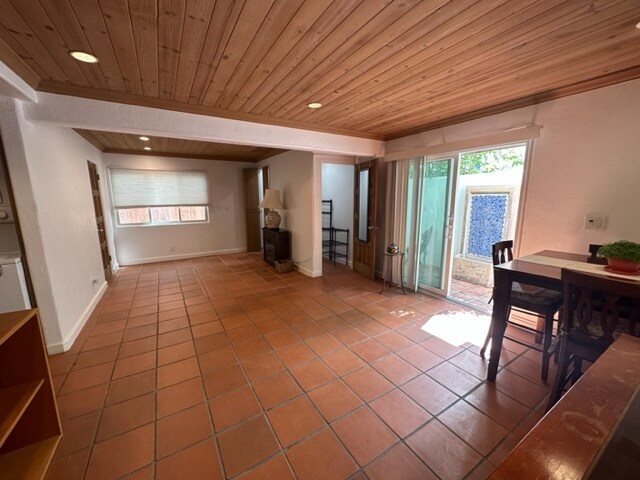 studio - 138 15th Pl