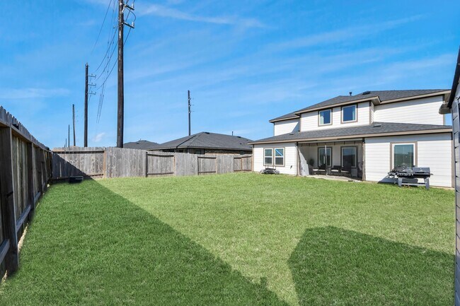 Building Photo - 30119 Gallatin River Ln