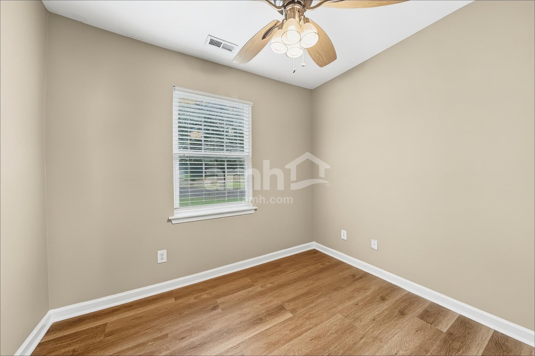 Building Photo - 86 Chesterfield Ct