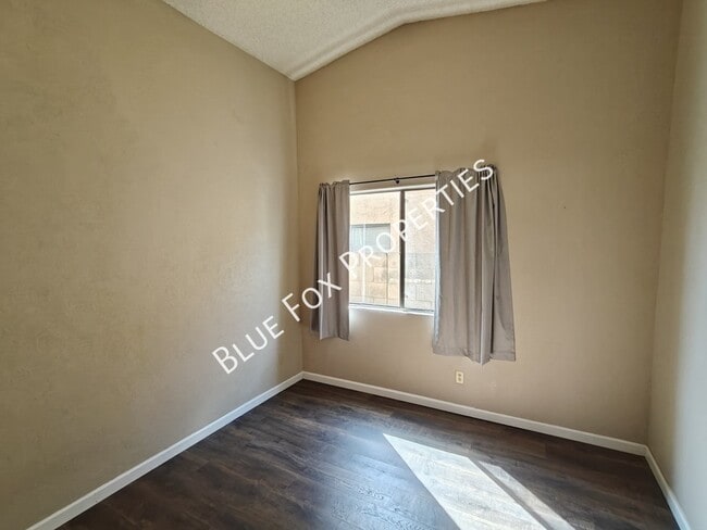 Building Photo - 5189 W Aquamarine St