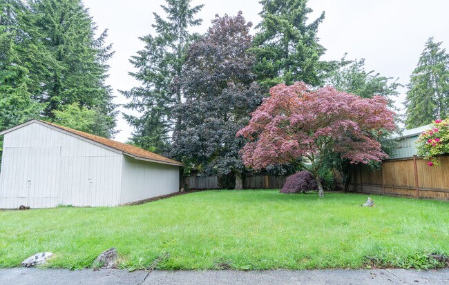 Building Photo - 4bed/3bath home in Finn Hill