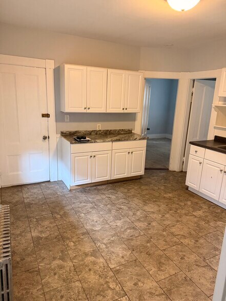 Kitchen - 15 Hayden St