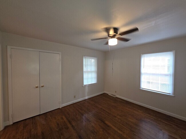 Building Photo - BH-beal3721