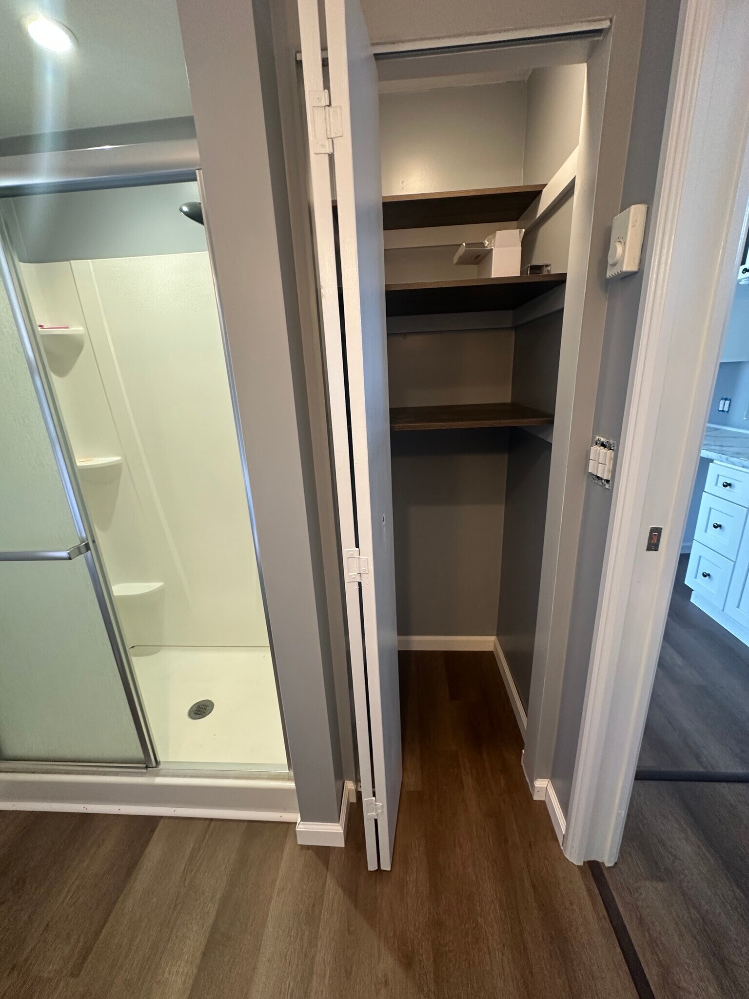 Building Photo - 326 Walnut St