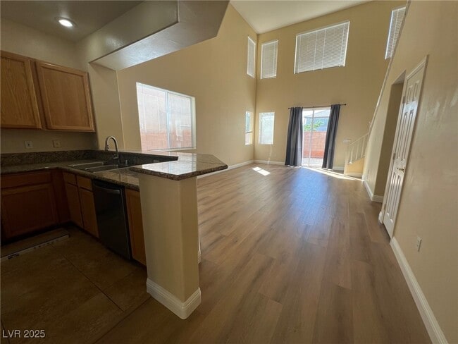 Building Photo - 10933 Esta Ponia Ct