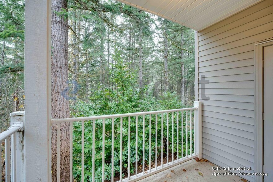 Building Photo - 25235 SE Klahanie Blvd