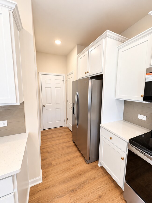 Building Photo - Now Leasing! 1 Month Free | Brand-New 3BR Home with 2-Car Garage Near Downtown Mooresville
