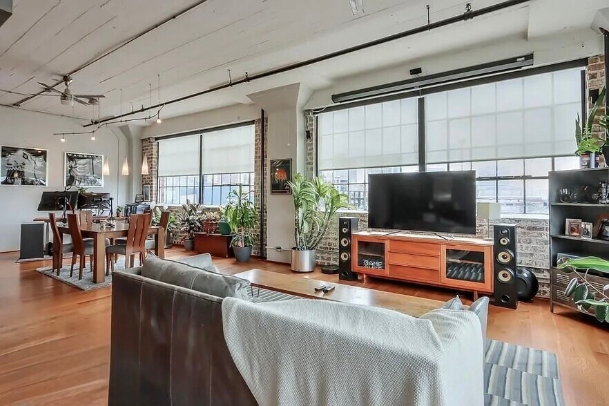 Building Photo - 426 Marietta St NW