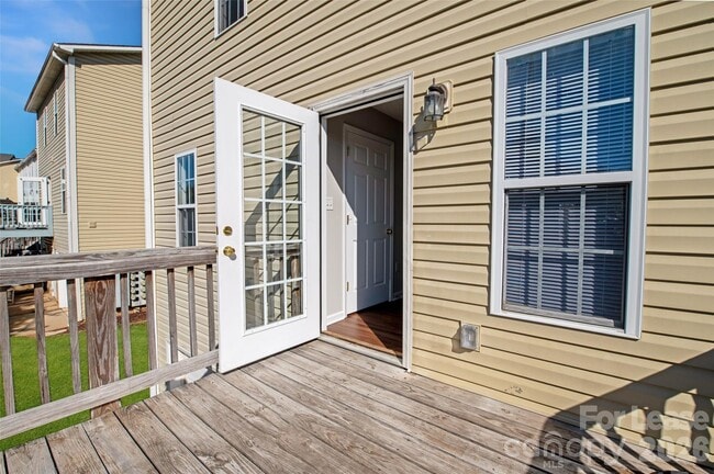 Building Photo - 118 Steam Engine Dr