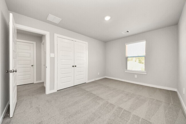 Building Photo - 16690 Sterling Clf St